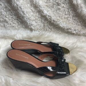 Bruno Menegatti 45501 leather black patent wedge slides sandals Size 9 .